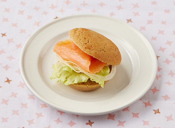 【やさしごはん】オニオンサーモンサンド レシピ画像
